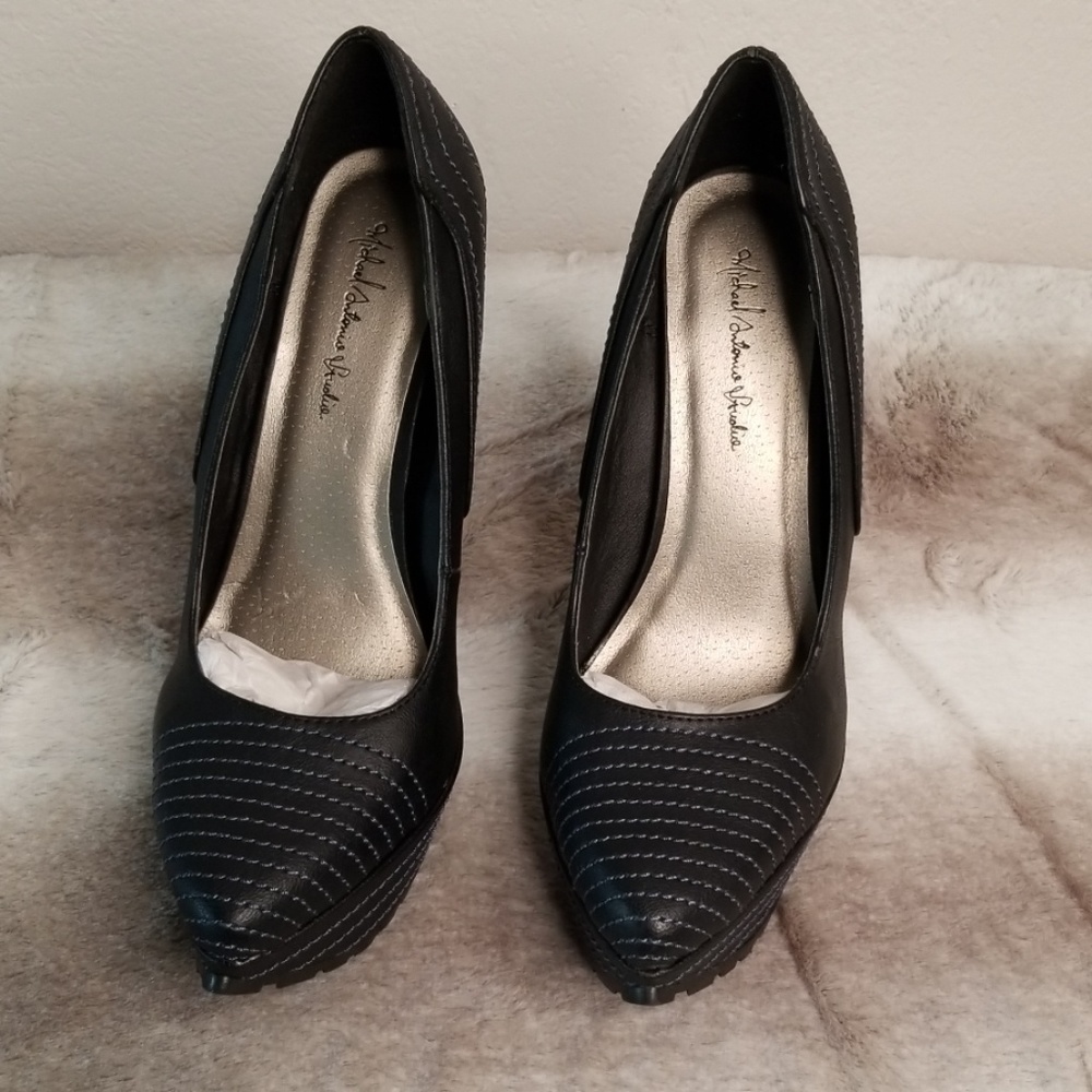 NWOB Michael Antonio Studio Platform shoes